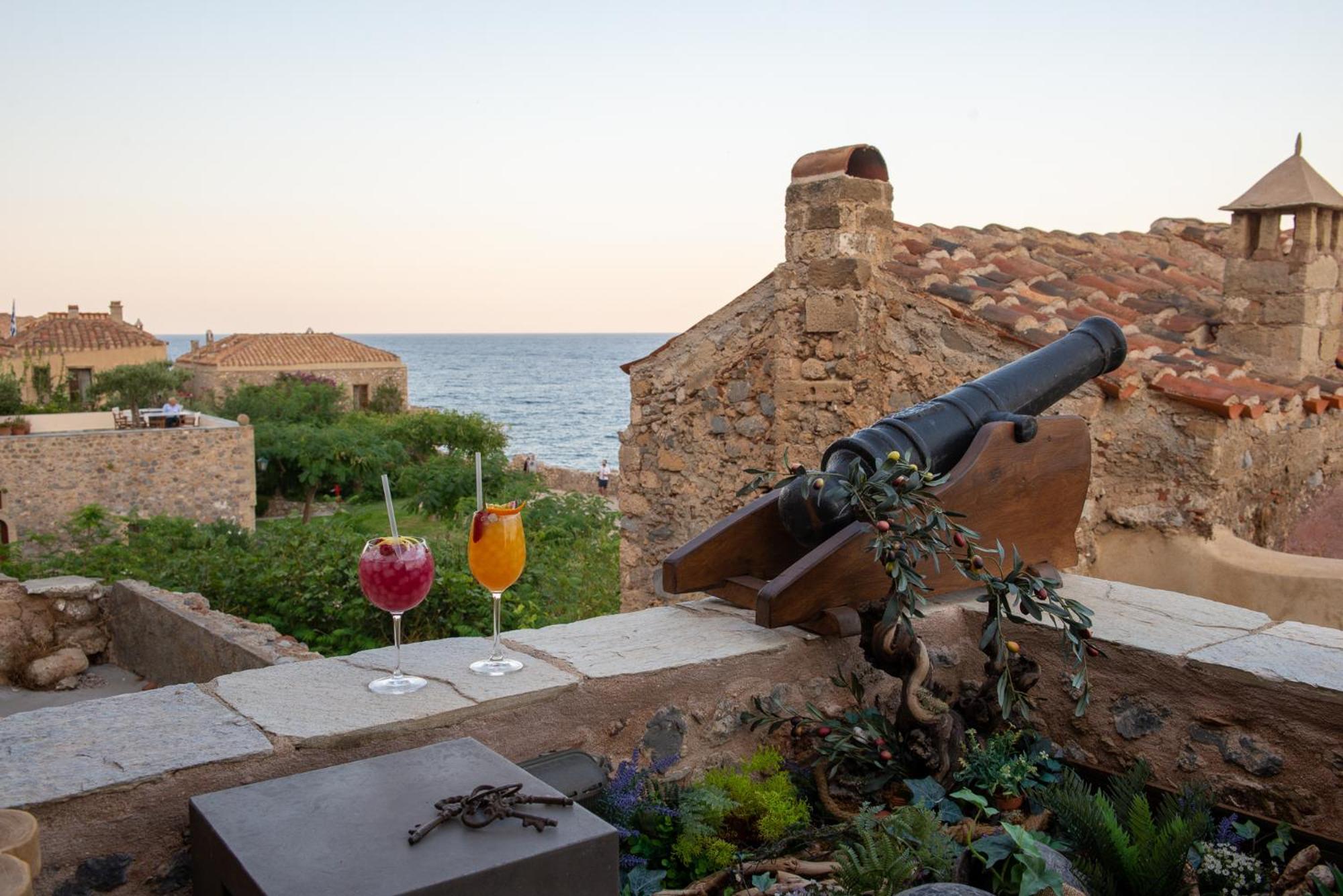 Casa Felicia-The Castle Mansion Villa โมเน็มวาซี ภายนอก รูปภาพ