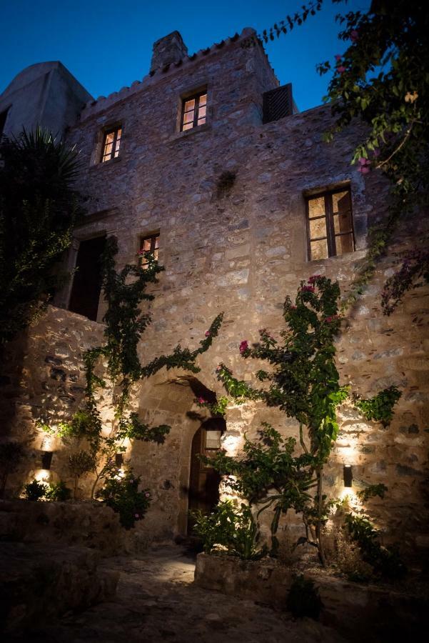 Casa Felicia-The Castle Mansion Villa โมเน็มวาซี ภายนอก รูปภาพ
