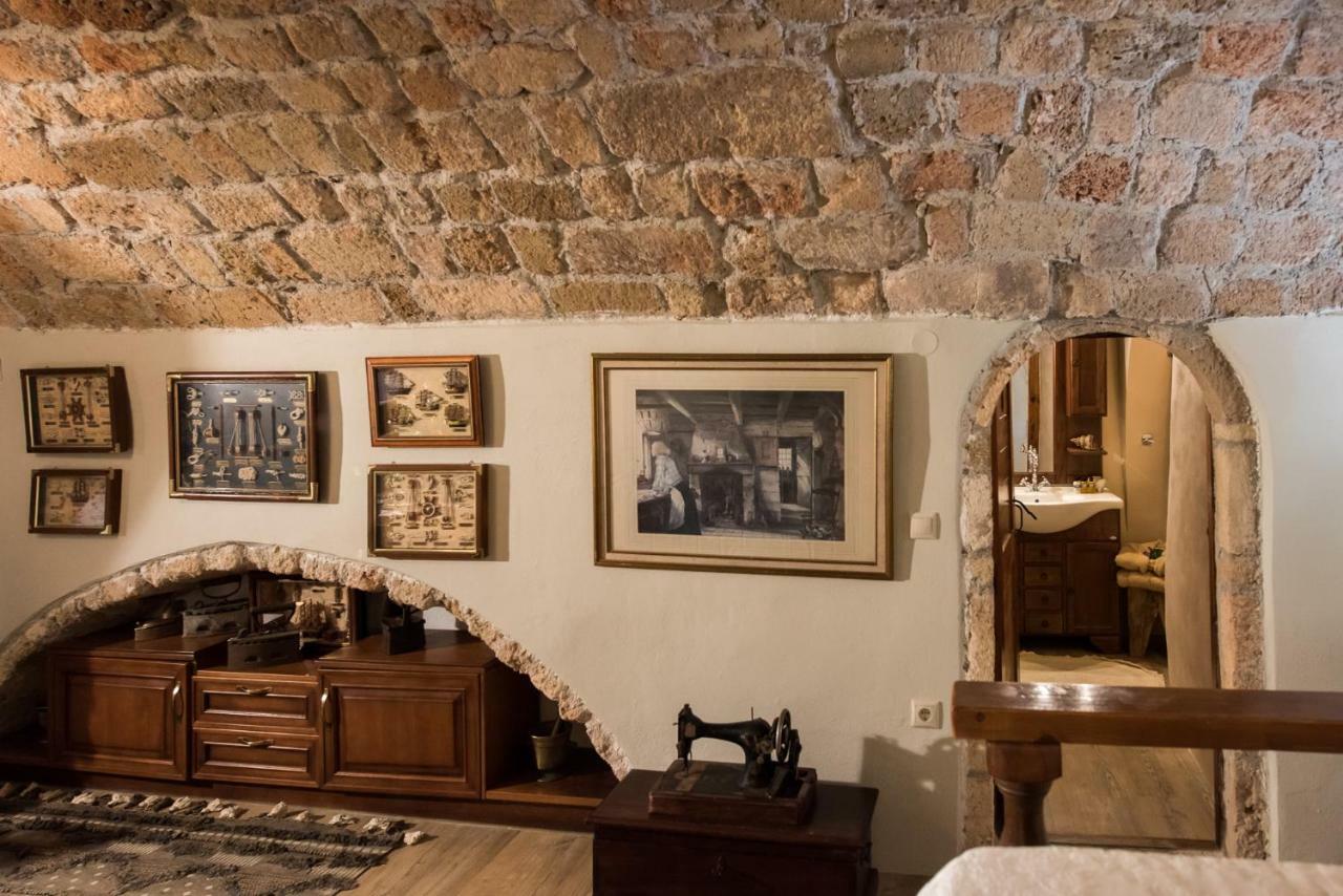 Casa Felicia-The Castle Mansion Villa โมเน็มวาซี ภายนอก รูปภาพ