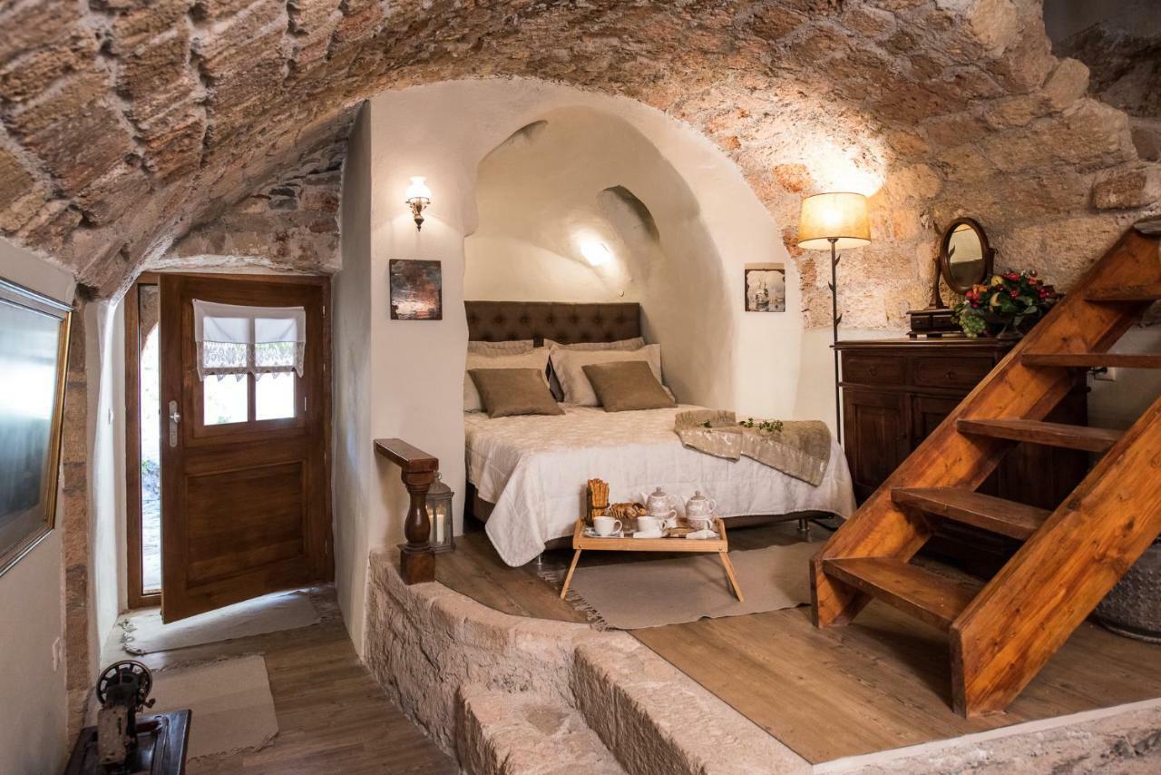 Casa Felicia-The Castle Mansion Villa โมเน็มวาซี ภายนอก รูปภาพ