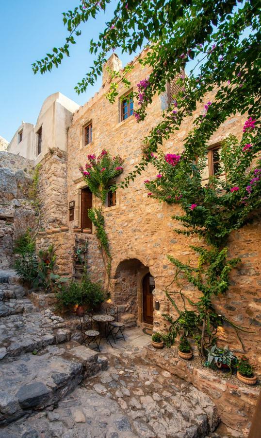 Casa Felicia-The Castle Mansion Villa โมเน็มวาซี ภายนอก รูปภาพ