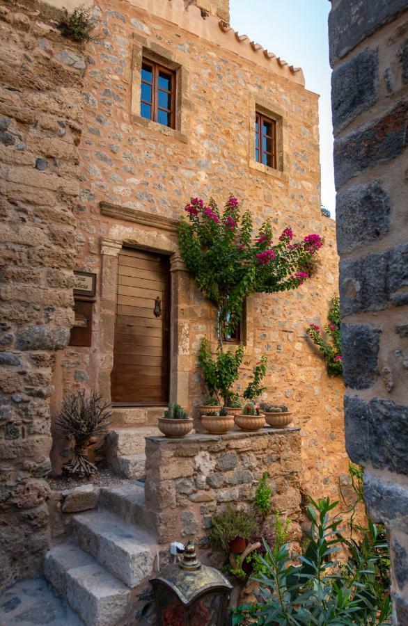 Casa Felicia-The Castle Mansion Villa โมเน็มวาซี ภายนอก รูปภาพ
