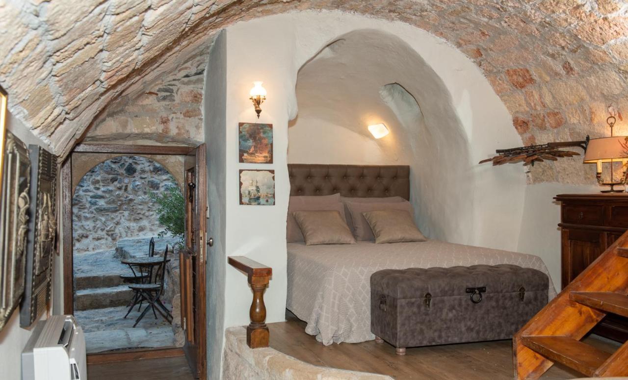 Casa Felicia-The Castle Mansion Villa โมเน็มวาซี ภายนอก รูปภาพ